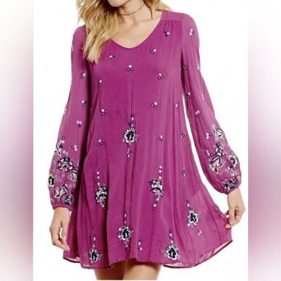 Free People Long sleeved embroidered mini dress, Size Small - Picture 1 of 9